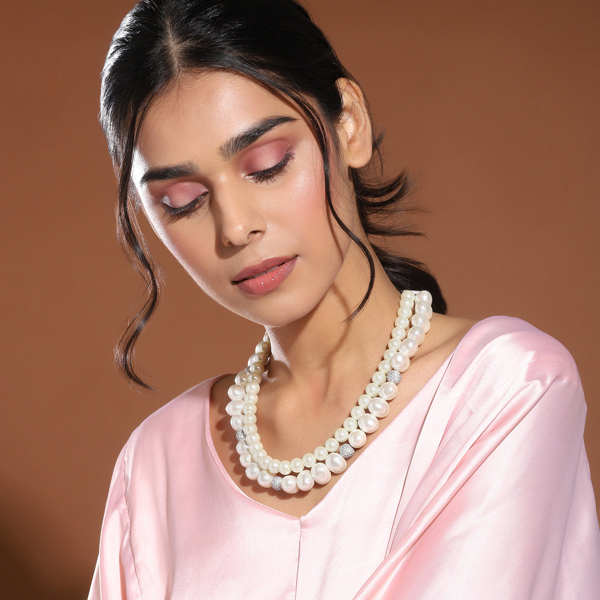 Pearl Neckpiece