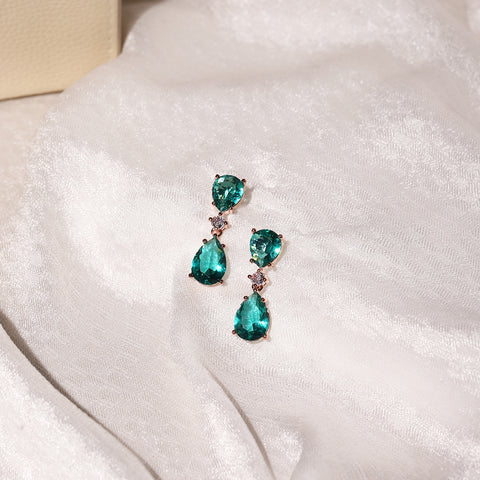 Stunner Green Earrings