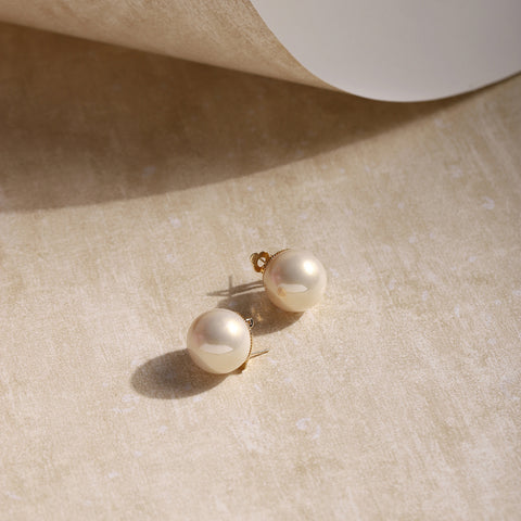 Cream Oversized Studs (20 MM)